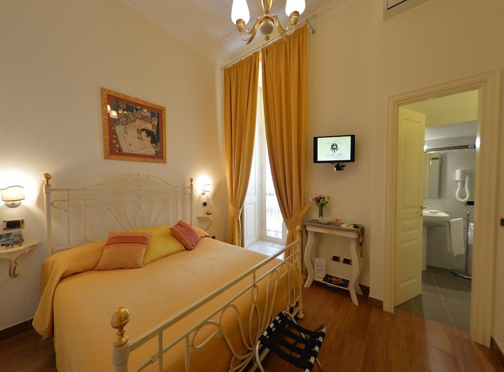 B&B Residenza Via Dei Mille Napoli Phòng bức ảnh