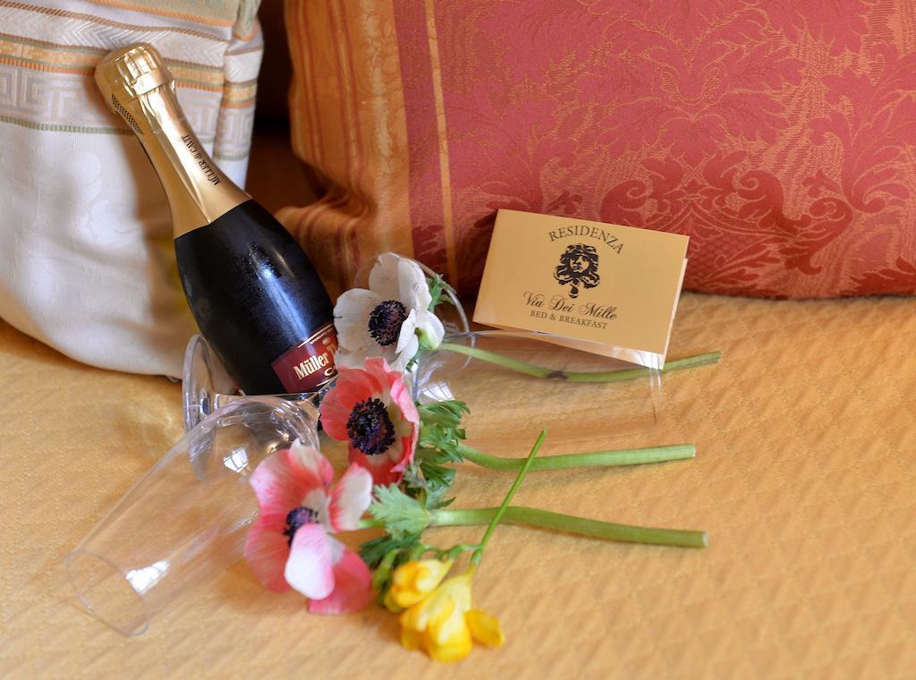 B&B Residenza Via Dei Mille Napoli Ngoại thất bức ảnh