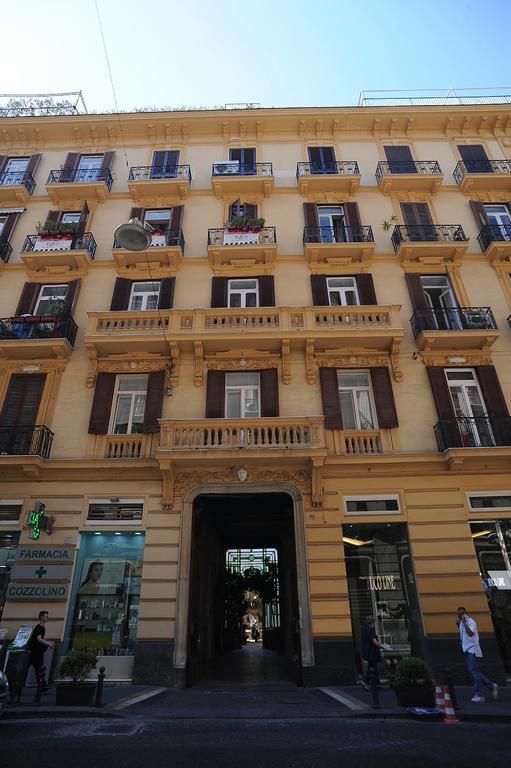 B&B Residenza Via Dei Mille Napoli Ngoại thất bức ảnh