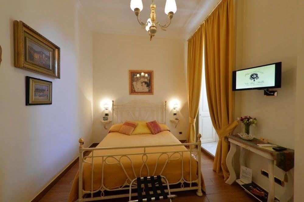 B&B Residenza Via Dei Mille Napoli Ngoại thất bức ảnh