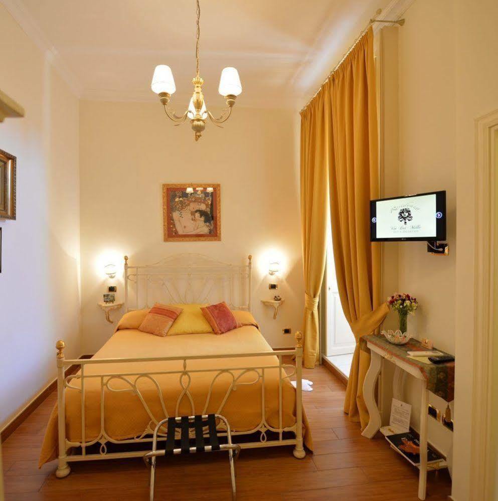 B&B Residenza Via Dei Mille Napoli Ngoại thất bức ảnh
